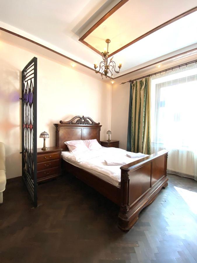 Квартира На Вулиці Лесі Українки 19 Лвив Екстериор снимка